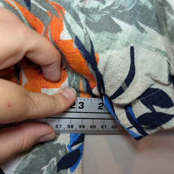 Chico's Tropical Print Linen Blend Short Sleeve Collared Open Neck Top Size L 2 - Picture 6 of 7